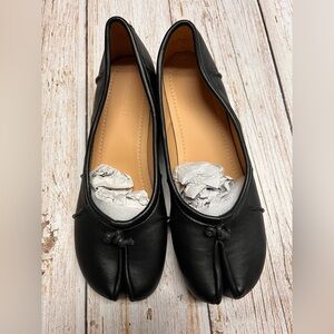 Split Toe leather shoe